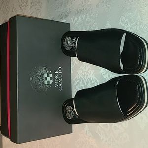 New Vince Camuto Abrelyn Black Soft Neoprene Women's size 9